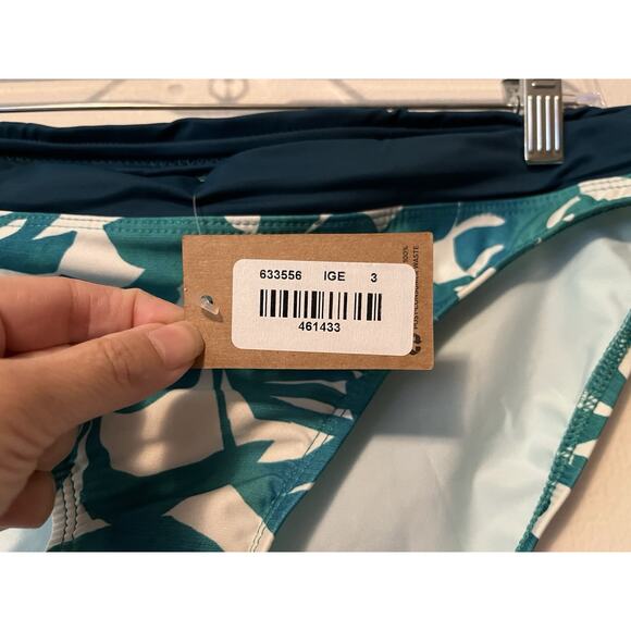 Title Nine Lehua Full Coverage Bikini Bottoms Mid Rise Size Large Swim NWT - Picture 2 of 8